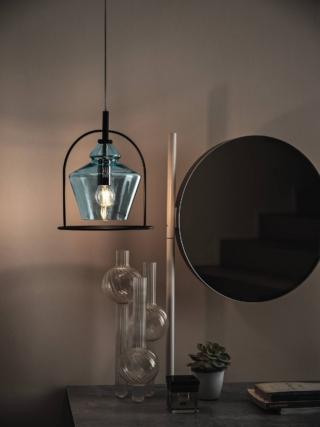 lampadario sospensione scenografico swing bontempi vetro soffiato blu ceruleo struttura acciaio laccato nero lampadario sospensione scenografico swing bontempi vetro soffiato blu ceruleo struttura acciaio laccato nero