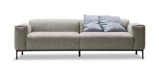 Divano Spencer di Doimo Salotti (www.doimosalotti.it) Divano Spencer di Doimo Salotti (www.doimosalotti.it)