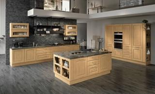 La cucina Veronica di Lube ha le ante realizzate in pregiato legno massello di castagno naturale che con la sua colorazione miele rende l’ambiente accogliente e “caldo”. L’isola centrale, attrezzata con il lavello, aumenta la superficie di appoggio. Il piano è realizzato in Gres Laminan. Un modulo base da 60 cm con due cestoni senza top, prezzo a partire da 462 euro + IVA. www.cucinelube.it La cucina Veronica di Lube ha le ante realizzate in pregiato legno massello di castagno naturale che con la sua colorazione miele rende l’ambiente accogliente e “caldo”. L’isola centrale, attrezzata con il lavello, aumenta la superficie di appoggio. Il piano è realizzato in Gres Laminan. Un modulo base da 60 cm con due cestoni senza top, prezzo a partire da 462 euro + IVA. www.cucinelube.it