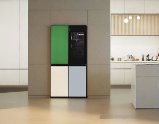 Il frigorifero MoodUP™ di Lg è caratterizzato da porte a LED che cambiano colore. Attraverso l'app LG ThinQ™, è possibile scegliere tra 22 colori per il pannello superiore della porta e tra 19 per quello inferiore. Integra inoltre un altoparlante Bluetooth che può essere collegato a uno smartphone, tablet o laptop per godere della musica preferita abbinandola al colore perché quando l’altoparlante riproduce l'audio, i pannelli LED del MoodUP possono cambiare colore in sincronia con la musica. Quando i LED sono spenti, le porte dispongono di una colorazione Lux Gray e Lux White che regala un look più tradizionale alla cucina. In classe E, misura L 91 x P 69 x H 186,5. Prezzo in via di definizione. www.lg.com/it Il frigorifero MoodUP™ di Lg è caratterizzato da porte a LED che cambiano colore. Attraverso l'app LG ThinQ™, è possibile scegliere tra 22 colori per il pannello superiore della porta e tra 19 per quello inferiore. Integra inoltre un altoparlante Bluetooth che può essere collegato a uno smartphone, tablet o laptop per godere della musica preferita abbinandola al colore perché quando l’altoparlante riproduce l'audio, i pannelli LED del MoodUP possono cambiare colore in sincronia con la musica. Quando i LED sono spenti, le porte dispongono di una colorazione Lux Gray e Lux White che regala un look più tradizionale alla cucina. In classe E, misura L 91 x P 69 x H 186,5. Prezzo in via di definizione. www.lg.com/it