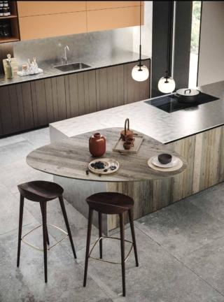 cucina bancone snack arrotondato legno vecchio maestrale scandola mobili ante dogate legno massello abete isola cucina bancone snack arrotondato legno vecchio maestrale scandola mobili ante dogate legno massello abete isola