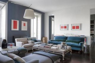 Divani e poltrone tutti diversi Divani e poltrone tutti diversi