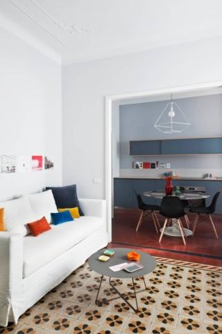 Divano bianco e vintage Divano bianco e vintage