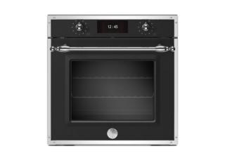 A vapore, il forno F6011HERVPTNE della serie Heritage di Bertazzoni è pirolitico. Capiente 76 litri, ha 11 funzioni. Il grill a infrarossi garantisce rosolatura e grigliatura su ampie superfici e il controllo delle funzioni è facilitato dalla manopola TFT che permette la gestione anche della sonda per la temperatura del cibo e per la cottura assistita. Ha 5 livelli di cottura ed è in classe A++. Misura 60 cm. Prezzo 3.619 euro. www.bertazzoni.com A vapore, il forno F6011HERVPTNE della serie Heritage di Bertazzoni è pirolitico. Capiente 76 litri, ha 11 funzioni. Il grill a infrarossi garantisce rosolatura e grigliatura su ampie superfici e il controllo delle funzioni è facilitato dalla manopola TFT che permette la gestione anche della sonda per la temperatura del cibo e per la cottura assistita. Ha 5 livelli di cottura ed è in classe A++. Misura 60 cm. Prezzo 3.619 euro. www.bertazzoni.com