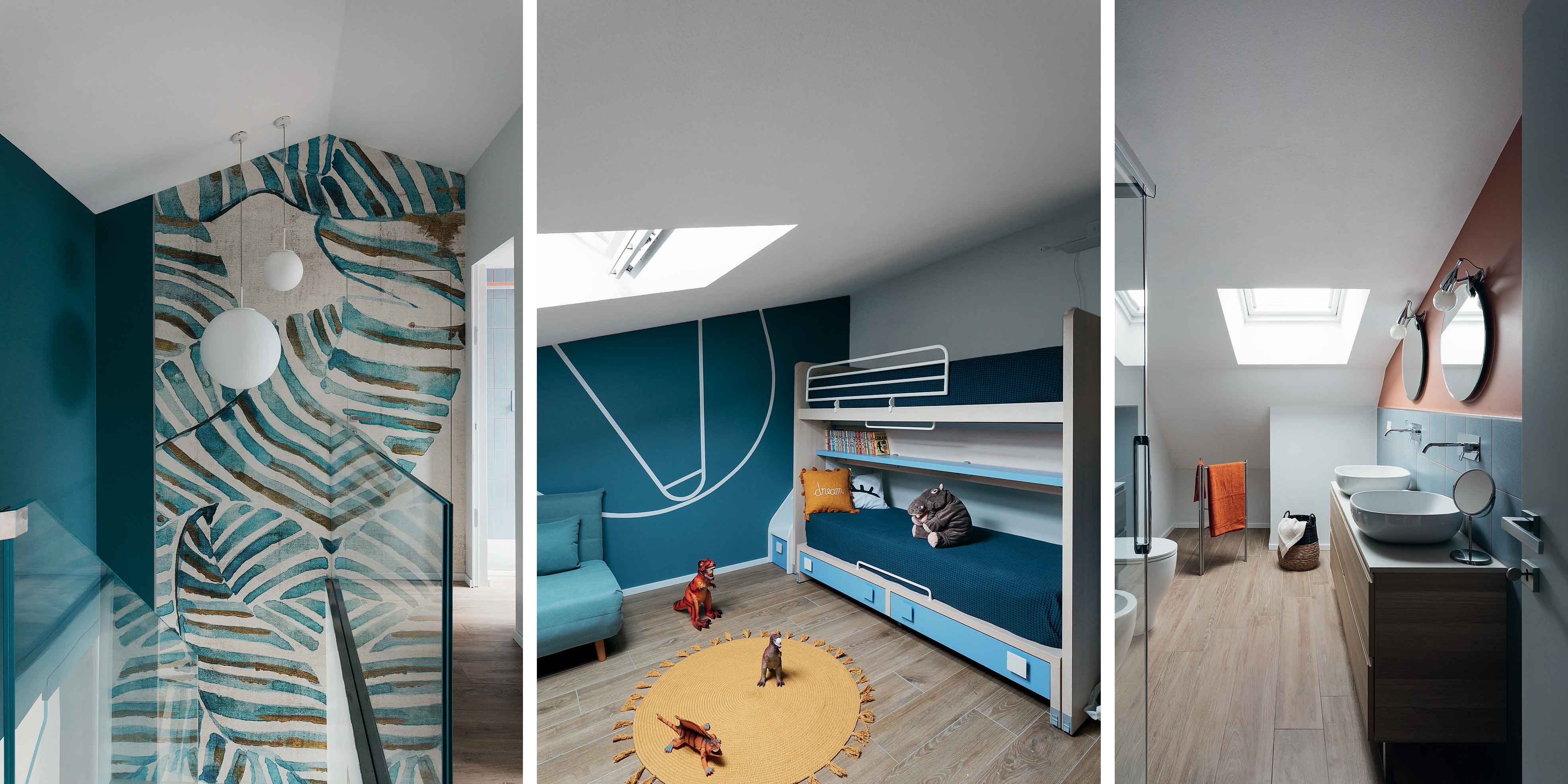 cameretta del figlio nel sottotetto, lucernario, letto a castello, copriletti blu, pavimento in parquet, divanetto azzurro, parete decorata con campo da basket, tappeto giallo a forma di sole