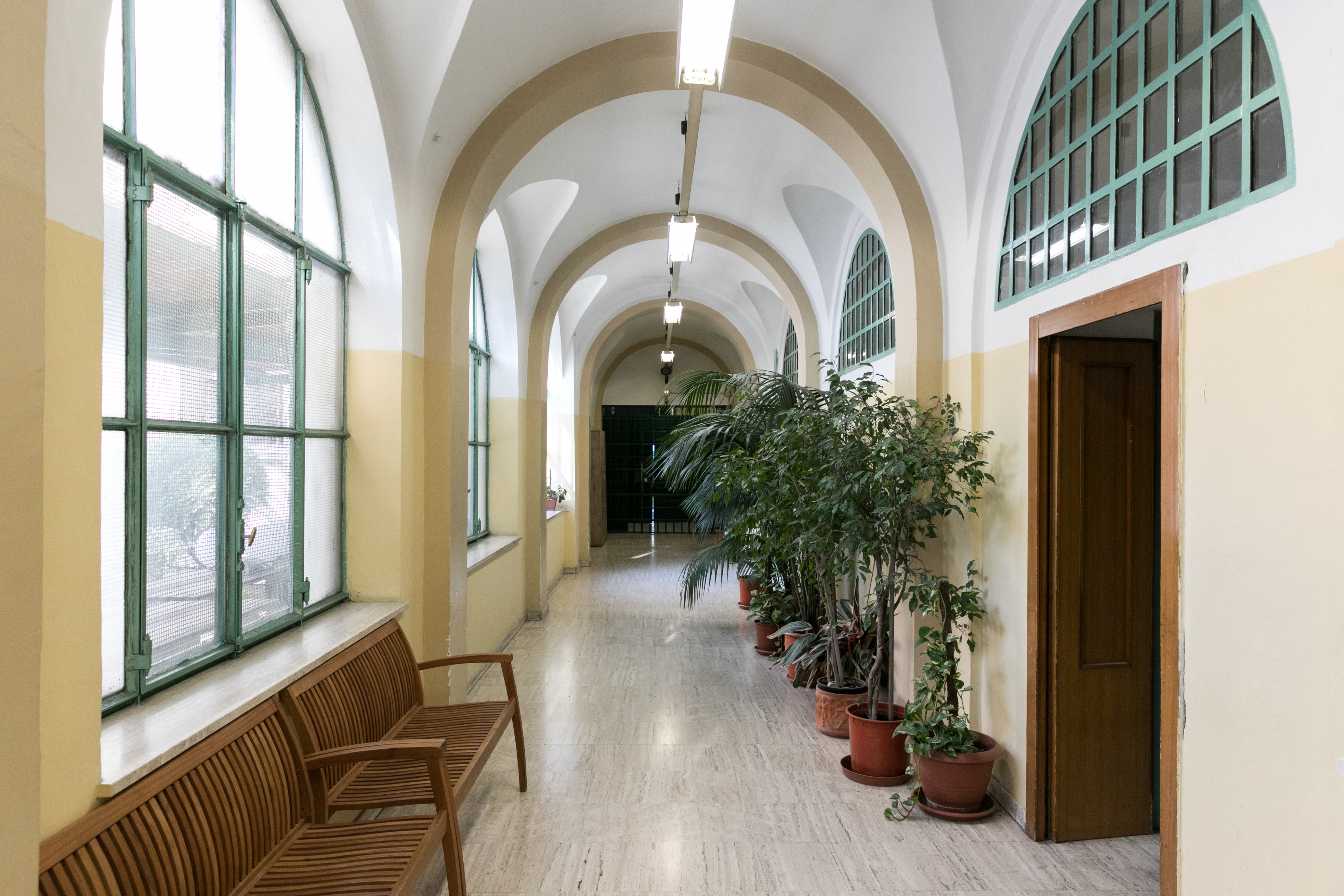 corridoio distributivo parte femminile_Casa Circondariale San Vittore (foto Gianluca di Ioia)