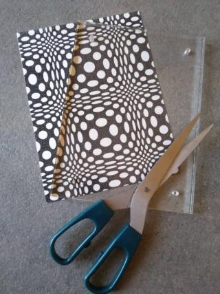 Ritagliate le carte a misura. Ritagliate le carte a misura.