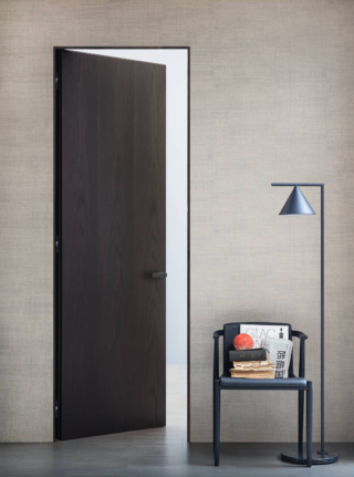 La collezione di porte interne a battente Rasoline 55s rappresenta la naturale evoluzione del modello storico Rasomuro, di cui riprende le caratteristiche tecniche che ne hanno decretato il successo. Grazie alle cerniere completamente a scomparsa, al forte spessore e allo stipite invisibile in alluminio è in grado di integrarsi alla parete con mimetismo perfetto. Disponibile in una gamma completa di finiture dal legno al metallo, al laccato lucido e opaco, prezzo a progetto http://www.lualdiporte.com La collezione di porte interne a battente Rasoline 55s rappresenta la naturale evoluzione del modello storico Rasomuro, di cui riprende le caratteristiche tecniche che ne hanno decretato il successo. Grazie alle cerniere completamente a scomparsa, al forte spessore e allo stipite invisibile in alluminio è in grado di integrarsi alla parete con mimetismo perfetto. Disponibile in una gamma completa di finiture dal legno al metallo, al laccato lucido e opaco, prezzo a progetto http://www.lualdiporte.com