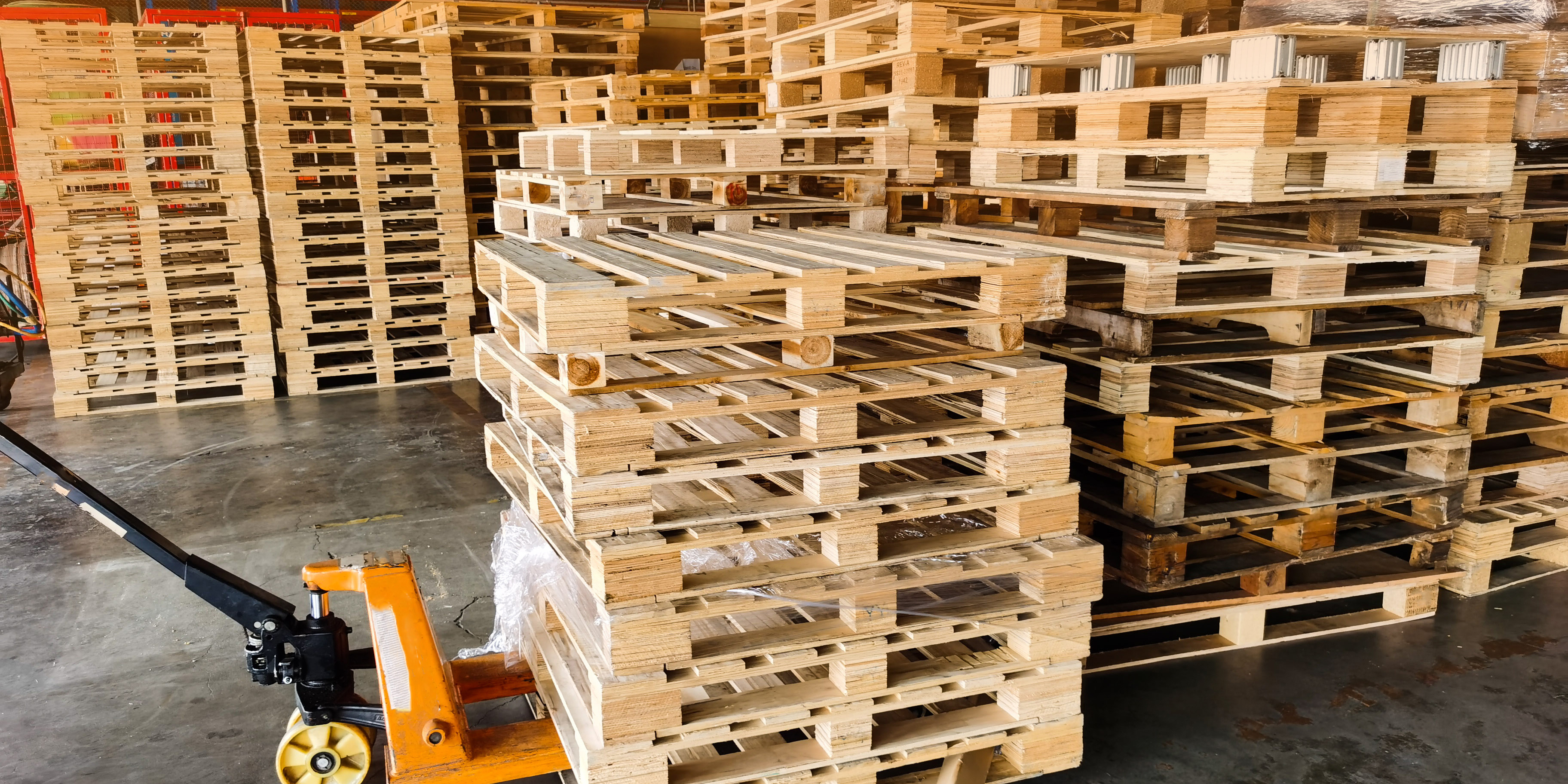 aumento dei prezzi impennata costo pallet