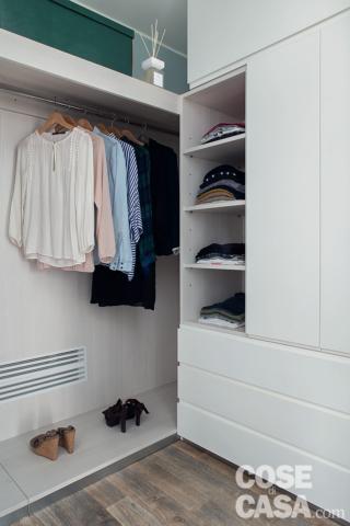 cabina armadio, appenderie, armadio in laccato bianco, ripiani, piano scarpiera cabina armadio, appenderie, armadio in laccato bianco, ripiani, piano scarpiera