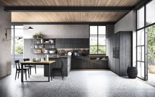 cucina sotto finestra angolare penisola tavolo arredi legno massello abete color carbone maestrale scandola cucina sotto finestra angolare penisola tavolo arredi legno massello abete color carbone maestrale scandola