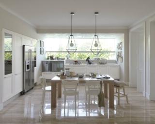 cucina sotto finestra grande ante rovere aperto bianco cappa incassata soffitto dialogo veneta cucine cucina sotto finestra grande ante rovere aperto bianco cappa incassata soffitto dialogo veneta cucine