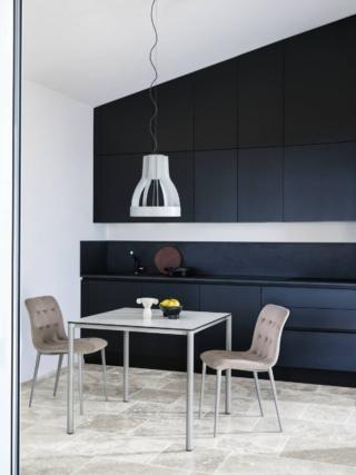 tavolo cucina piccolo piano quadrato stratificato grigio gambe metallo acciaio laccato moon bontempi tavolo cucina piccolo piano quadrato stratificato grigio gambe metallo acciaio laccato moon bontempi