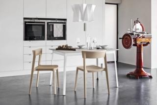 tavolo cucina piccolo piano rettangolare melaminico gambe lamiera piegata bianco dot calligaris tavolo cucina piccolo piano rettangolare melaminico gambe lamiera piegata bianco dot calligaris