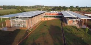 Dallo studio di Renzo Piano il progetto per il nuovo ospedale ugandese di Emergency: tradizione e innovazione per la buona architettura