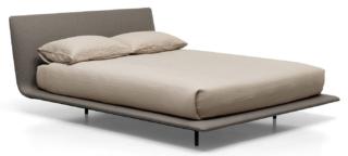 Il letto Legri di MD House, design Lievore+ Altherr Désile Park, sembra sospeso grazie ai piedini rientranti rispetto alla struttura. La testiera morbidamente imbottita e i bordi arrotondati del piano lo rendono estremamente confortevole. Inoltre il sensore per l'illuminazione di cortesia aziona una luce fioca quando si scende dal letto, senza disturbare chi dorme accanto. É disponibile in diverse misure e numerosi rivestimenti. www.mdhouse.it Il letto Legri di MD House, design Lievore+ Altherr Désile Park, sembra sospeso grazie ai piedini rientranti rispetto alla struttura. La testiera morbidamente imbottita e i bordi arrotondati del piano lo rendono estremamente confortevole. Inoltre il sensore per l'illuminazione di cortesia aziona una luce fioca quando si scende dal letto, senza disturbare chi dorme accanto. É disponibile in diverse misure e numerosi rivestimenti. www.mdhouse.it