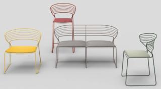 Le sedute della collezione Koki Wire di Desalto, design Pocci+Dondoli, hanno una silhouette sottile e essenziale, messa in risalto dal tondino di acciaio verniciato o cromato della struttura. Sono disponibili in diverse finiture e con sedile imbottito opzinale o poliuretano integrale. Sono impilabili. www.desalto.it Le sedute della collezione Koki Wire di Desalto, design Pocci+Dondoli, hanno una silhouette sottile e essenziale, messa in risalto dal tondino di acciaio verniciato o cromato della struttura. Sono disponibili in diverse finiture e con sedile imbottito opzinale o poliuretano integrale. Sono impilabili. www.desalto.it