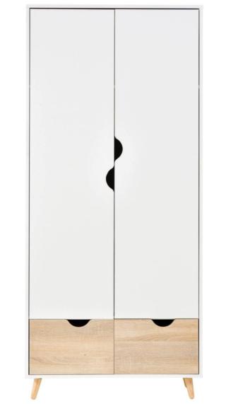 Può trovare posto praticamente ovunque il modello con due ante a battente di Homcom in vendita da Leroy Merlin: è dotato di un ripiano, di un appendiabiti e di due cassetti con maniglie intagliate. La struttura dallo stile nordico è realizzata con pannelli con superfici in melamina bianca che lo rendono resistente all'acqua e ai graffi. Misura L 80 x P 40 x H 180 cm. Prezzo 279,95 euro. www.leroymerlin.it Può trovare posto praticamente ovunque il modello con due ante a battente di Homcom in vendita da Leroy Merlin: è dotato di un ripiano, di un appendiabiti e di due cassetti con maniglie intagliate. La struttura dallo stile nordico è realizzata con pannelli con superfici in melamina bianca che lo rendono resistente all'acqua e ai graffi. Misura L 80 x P 40 x H 180 cm. Prezzo 279,95 euro. www.leroymerlin.it