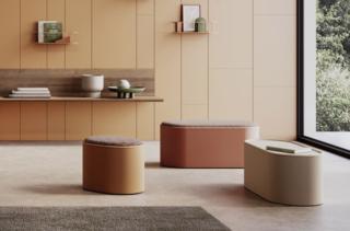 Non sono solo un pouf Dub di Ronda Design, ma anche un tavolino e un contenitore porta tutto; sono disponibili in due formati e tanti colori diversi. Il coperchio di cui sono corredati è completamente apribile e reversibile. Misurano L 50 x P 35 x H 40 cm e L 90 x P 40 x H 40 cm. Prezzo a partire da 1.044,32 euro. www.rondadesign.it Non sono solo un pouf Dub di Ronda Design, ma anche un tavolino e un contenitore porta tutto; sono disponibili in due formati e tanti colori diversi. Il coperchio di cui sono corredati è completamente apribile e reversibile. Misurano L 50 x P 35 x H 40 cm e L 90 x P 40 x H 40 cm. Prezzo a partire da 1.044,32 euro. www.rondadesign.it