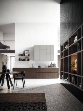 Solida e lineare la cucina Logica L40 di Valdesign trova posto addossata alla parete del living: le ante lisce, con apertura a gola, in nobilitato Old Copper sono disponibili in finiture diverse e colori in grado di resistere al vapore acqueo. I pensili nella finitura grigio chiaro danno vita ad una sorta di “quadro” a parete. Un modulo base da 60 cm, prezzo 260 euro (top e zoccolo esclusi). www.valdesigncucine.eu Solida e lineare la cucina Logica L40 di Valdesign trova posto addossata alla parete del living: le ante lisce, con apertura a gola, in nobilitato Old Copper sono disponibili in finiture diverse e colori in grado di resistere al vapore acqueo. I pensili nella finitura grigio chiaro danno vita ad una sorta di “quadro” a parete. Un modulo base da 60 cm, prezzo 260 euro (top e zoccolo esclusi). www.valdesigncucine.eu