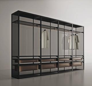 Il guardaroba a vista Cover Open di Rimadesio (design Giuseppe Bavuso) fa parte di un sistema innovativo in grado di dare vita a soluzioni guardaroba flessibili e personalizzabili, sempre su misura in altezza e in larghezza, da scegliere fra due profondità. Inoltre è possibile personalizzare al massimo gli interni grazie all'ampia gamma di attrezzature e alla possibilità di alternare vani aperti a contenitori con chiusura. I profili frontali in alluminio sono progettati per sottolineare il minimalismo estetico che lo contraddistingue. www.rimadesio.it – Fuorisalone, Flagship Store, Via Visconti di Modrone 26, Milano Il guardaroba a vista Cover Open di Rimadesio (design Giuseppe Bavuso) fa parte di un sistema innovativo in grado di dare vita a soluzioni guardaroba flessibili e personalizzabili, sempre su misura in altezza e in larghezza, da scegliere fra due profondità. Inoltre è possibile personalizzare al massimo gli interni grazie all'ampia gamma di attrezzature e alla possibilità di alternare vani aperti a contenitori con chiusura. I profili frontali in alluminio sono progettati per sottolineare il minimalismo estetico che lo contraddistingue. www.rimadesio.it – Fuorisalone, Flagship Store, Via Visconti di Modrone 26, Milano