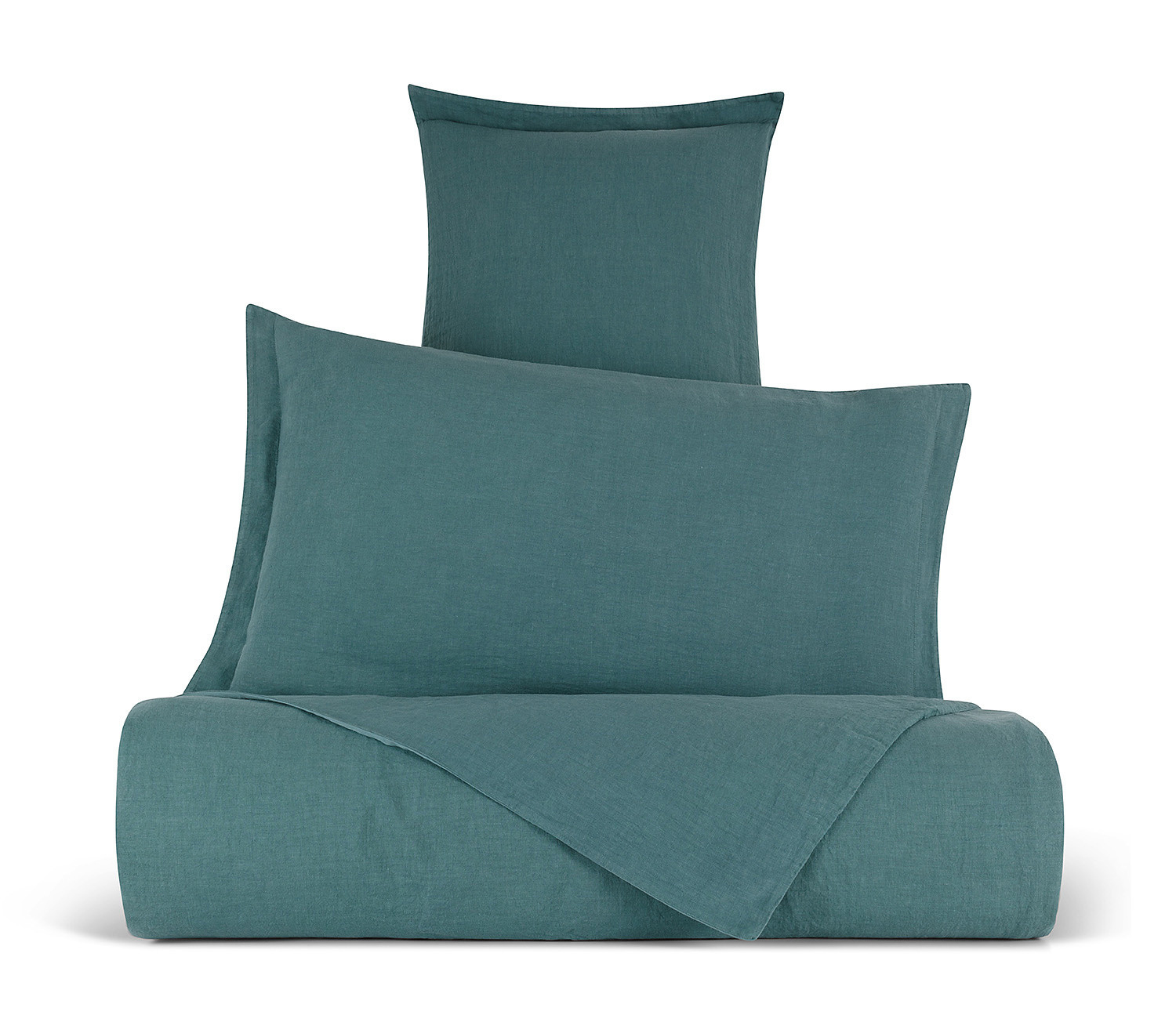 Un'intensa sfumatura di verde per il sacco copripiumino a due piazze Zefiro di Coincasa che è realizzato in lino lavato e ha il retro in raso di cotone lavato tinta unita. Sono disponibili le federe e il lenzuolo coordinati. Prezzo 149 euro. www.coin.it Un'intensa sfumatura di verde per il sacco copripiumino a due piazze Zefiro di Coincasa che è realizzato in lino lavato e ha il retro in raso di cotone lavato tinta unita. Sono disponibili le federe e il lenzuolo coordinati. Prezzo 149 euro. www.coin.it