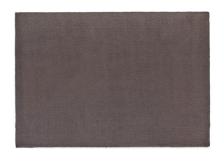 Morbido e piacevole al tatto il tappeto Amalia di Sitap declinato in una raffinata colorazione marrone taupe: è in100% poliestere a tinta unita ed è lavabile in lavatrice. Misura L 80 x P 150 cm. Prezzo 136,01 euro. www.sitap.it Morbido e piacevole al tatto il tappeto Amalia di Sitap declinato in una raffinata colorazione marrone taupe: è in100% poliestere a tinta unita ed è lavabile in lavatrice. Misura L 80 x P 150 cm. Prezzo 136,01 euro. www.sitap.it
