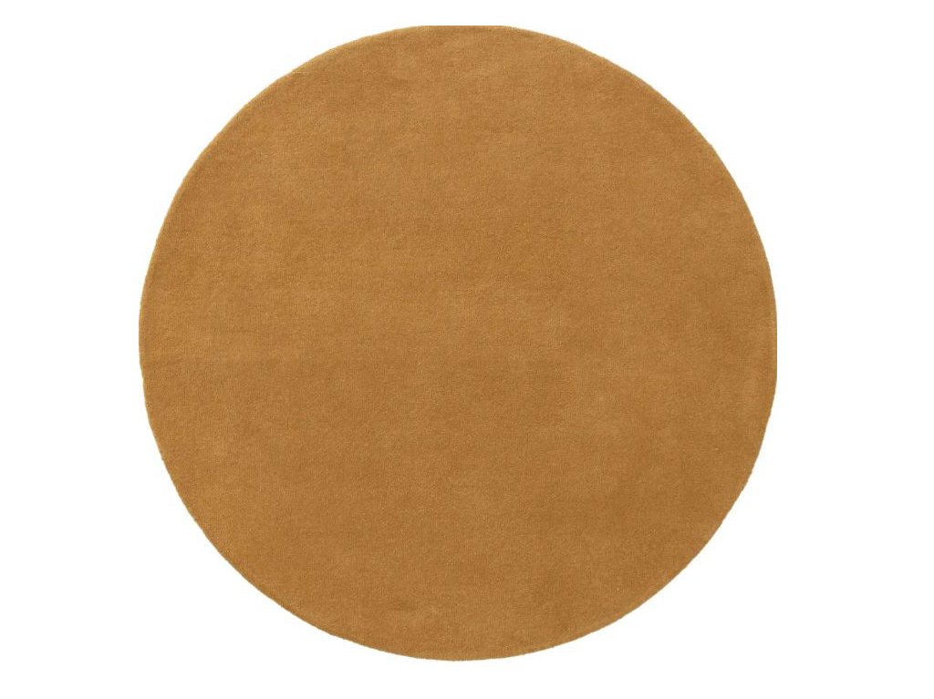 Morbida lana naturale per il tappeto rotondo Bent Giallo di Benuta che è taftato a mano. Misura Ø 150 cm. Prezzo 222,95 euro.  www.benuta.it Morbida lana naturale per il tappeto rotondo Bent Giallo di Benuta che è taftato a mano. Misura Ø 150 cm. Prezzo 222,95 euro.  www.benuta.it