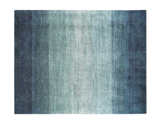 Le sfumature del blu per il tappeto Ivette Ombre Niagara della collezione Hand Made di Carpet Decor in vendita su Tappeti.it che è realizzato artigianalmente in misto viscosa e poliestere ed è taftato a mano. Misura L 160 x P 200 cm. Prezzo 349 euro. www.tappeti.it Le sfumature del blu per il tappeto Ivette Ombre Niagara della collezione Hand Made di Carpet Decor in vendita su Tappeti.it che è realizzato artigianalmente in misto viscosa e poliestere ed è taftato a mano. Misura L 160 x P 200 cm. Prezzo 349 euro. www.tappeti.it