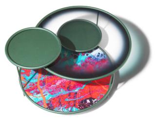 Un gioco di intersezioni e di colori vivaci per il tavolino basso Sangaku di Driade (design Elena Salmistraro) che si ispira alla cultura giapponese. È composto da quattro piani circolari, con circonferenze diverse, sovrapposti tra loro. Il piano superiore è realizzato in vetro stratificato extrachiaro sfumato con stampa digitale in gradiente grigio. È disponibile in quattro tonalità di colore, azzurro, verde, giallo e antracite. www.driade.com Un gioco di intersezioni e di colori vivaci per il tavolino basso Sangaku di Driade (design Elena Salmistraro) che si ispira alla cultura giapponese. È composto da quattro piani circolari, con circonferenze diverse, sovrapposti tra loro. Il piano superiore è realizzato in vetro stratificato extrachiaro sfumato con stampa digitale in gradiente grigio. È disponibile in quattro tonalità di colore, azzurro, verde, giallo e antracite. www.driade.com