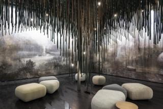 carte da parati di Inkiostro Bianco per l’installazione The Cave curata da Pininfarina Architecure