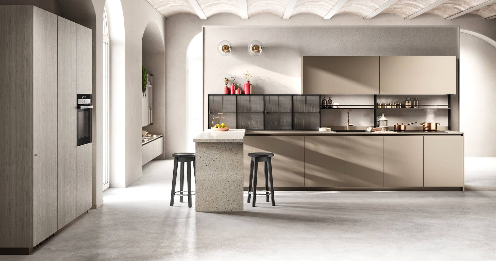 I pensili e le basi della cucina Libra di Scavolini hanno le ante in laminato Urban Bronze come il piano, con la zona cottura e lavaggio integrati, che danno vita ad un effetto uniforme e armonioso.  Lateralmente è presente il sistema Setup dotato di ante scorrevoli e rete metallica Linear; il lungo bancone snack ha il top in Quarz Motley. L'armadiatura a colonne che ospita il forno ha le ante in decorativo Oriental Light. Prezzo su richiesta. www.scavolini.com I pensili e le basi della cucina Libra di Scavolini hanno le ante in laminato Urban Bronze come il piano, con la zona cottura e lavaggio integrati, che danno vita ad un effetto uniforme e armonioso.  Lateralmente è presente il sistema Setup dotato di ante scorrevoli e rete metallica Linear; il lungo bancone snack ha il top in Quarz Motley. L'armadiatura a colonne che ospita il forno ha le ante in decorativo Oriental Light. Prezzo su richiesta. www.scavolini.com