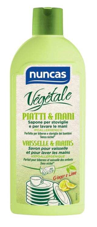 Il detersivo liquido Vegetale Piatti e Mani di Nuncas per il lavaggio a mano delle stoviglie, ha formula ipoallergenica e dermatologicamente testata, per essere utilizzato in tutta sicurezza anche per lavare le mani mentre si cucina. È ideale per le stoviglie dei bambini e per i biberon. Da 500 ml, prezzo 4,95 euro. www.nuncas.it Il detersivo liquido Vegetale Piatti e Mani di Nuncas per il lavaggio a mano delle stoviglie, ha formula ipoallergenica e dermatologicamente testata, per essere utilizzato in tutta sicurezza anche per lavare le mani mentre si cucina. È ideale per le stoviglie dei bambini e per i biberon. Da 500 ml, prezzo 4,95 euro. www.nuncas.it