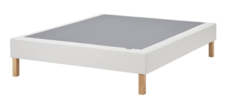 Il letto sommier con base LYNGÖR di Ikea si riveste con una cover, da scegliere o bianca o grigia, ed è abbinato al materasso Vesteröy rigido, azzurro/bianco, a molle insacchettate, per un perfetto sostegno e per un ricircolo dell’aria che regola la temperatura del corpo, e con pratiche maniglie sui lati per spostarlo senza fatica. Misura L 160 x 200 cm. Prezzo 578 euro. www.ikea.com/it Il letto sommier con base LYNGÖR di Ikea si riveste con una cover, da scegliere o bianca o grigia, ed è abbinato al materasso Vesteröy rigido, azzurro/bianco, a molle insacchettate, per un perfetto sostegno e per un ricircolo dell’aria che regola la temperatura del corpo, e con pratiche maniglie sui lati per spostarlo senza fatica. Misura L 160 x 200 cm. Prezzo 578 euro. www.ikea.com/it