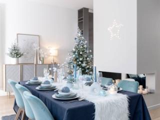 tavola natale 2021 ciotole porcellana bordino dorato berenice tovaglia blu interstellar runner ecopelliccia bianca eskimo maisons du monde tavola natale 2021 ciotole porcellana bordino dorato berenice tovaglia blu interstellar runner ecopelliccia bianca eskimo maisons du monde