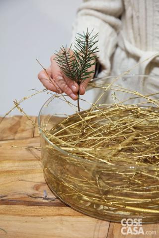 Tagliare le punte dell’abete a un’altezza di circa 15 cm Tagliare le punte dell’abete a un’altezza di circa 15 cm