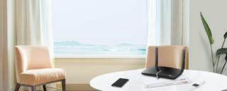 Il router 4G plug and play, con slot per la sim card MR600 di TP-Link permette di navigare senza linea fissa, in ambienti dove l'ADSL è assente o troppo lenta. La connettività 4G+ CAT6, con tecnologia Carrier Aggregation, consente di raggiungere velocità fino a 300 mbps. Compatibile con la tecnologia TP-Link OneMesh, per creare una rete mesh flessibile e conveniente. Prezzo 149,90 euro. www.tp-link.com Il router 4G plug and play, con slot per la sim card MR600 di TP-Link permette di navigare senza linea fissa, in ambienti dove l'ADSL è assente o troppo lenta. La connettività 4G+ CAT6, con tecnologia Carrier Aggregation, consente di raggiungere velocità fino a 300 mbps. Compatibile con la tecnologia TP-Link OneMesh, per creare una rete mesh flessibile e conveniente. Prezzo 149,90 euro. www.tp-link.com