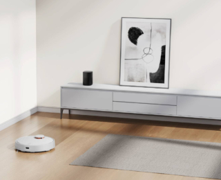 Il robot aspirapolvere S12 di Xiaomi è dotato di tecnologia di navigazione laser, in grado di eseguire scansioni a 360°, identificare rapidamente l'ambiente domestico e creare una mappa dell'abitazione accurata. La pulizia a forma di S garantisce la massima efficienza, mentre quella a forma di Y simula la pulizia manuale, ripetutamente da sinistra a destra per garantire una rimozione efficace delle macchie sul pavimento. Ha serbatoio da 300 ml. Prezzo 199,99 euro. mi.com Il robot aspirapolvere S12 di Xiaomi è dotato di tecnologia di navigazione laser, in grado di eseguire scansioni a 360°, identificare rapidamente l'ambiente domestico e creare una mappa dell'abitazione accurata. La pulizia a forma di S garantisce la massima efficienza, mentre quella a forma di Y simula la pulizia manuale, ripetutamente da sinistra a destra per garantire una rimozione efficace delle macchie sul pavimento. Ha serbatoio da 300 ml. Prezzo 199,99 euro. mi.com