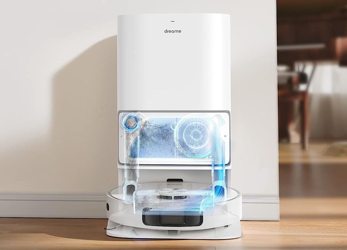 Grazie al braccio Robot Flex, il robot aspirapolvere DreameBot L10s Pro Ultra raggiunge gli spazi ridotti tra i mobili e il pavimento e i bordi delle stanze. È dotato della tecnologia Powerful Vormax™ Suction che permette di aspirare ogni tipo di sporco che viene sigillato ermeticamente nel sacco extra-large da 3 litri. Al termine, torna automaticamente alla stazione base per lavare i mop e strofinarli sui perni della piastra della base rimovibile. Prezzo 749 euro. Misura Ø 35 x H 9,7 cm.  https://it.dreametech.com/ Grazie al braccio Robot Flex, il robot aspirapolvere DreameBot L10s Pro Ultra raggiunge gli spazi ridotti tra i mobili e il pavimento e i bordi delle stanze. È dotato della tecnologia Powerful Vormax™ Suction che permette di aspirare ogni tipo di sporco che viene sigillato ermeticamente nel sacco extra-large da 3 litri. Al termine, torna automaticamente alla stazione base per lavare i mop e strofinarli sui perni della piastra della base rimovibile. Prezzo 749 euro. Misura Ø 35 x H 9,7 cm.  https://it.dreametech.com/
