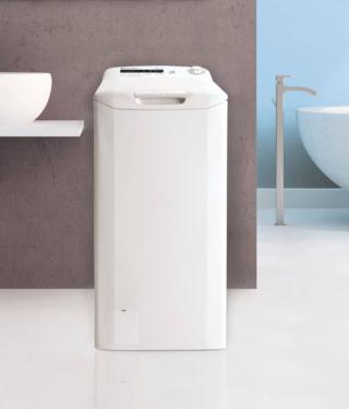 Capiente 6 kg, con 14 programmi e partenza ritardata fino a 24 ore, la lavatrice a carica dall’alto Easy di Candy è gestibile da remoto tramite App. Il sensore che rileva il peso del carico adegua automaticamente la quantità di acqua e di elettricità necessario per un risparmio fino al 40%. In classe D, ha velocità massima di centrifuga di 1.200 giri/min. Misura L 41 x P 60 x H 86 cm. Prezzo 349 euro. www.candy.it Capiente 6 kg, con 14 programmi e partenza ritardata fino a 24 ore, la lavatrice a carica dall’alto Easy di Candy è gestibile da remoto tramite App. Il sensore che rileva il peso del carico adegua automaticamente la quantità di acqua e di elettricità necessario per un risparmio fino al 40%. In classe D, ha velocità massima di centrifuga di 1.200 giri/min. Misura L 41 x P 60 x H 86 cm. Prezzo 349 euro. www.candy.it