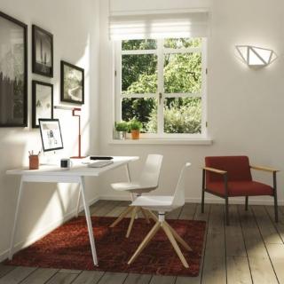 Candida e essenziale la scrivania design Office X3 01 di Quadrifoglio Group in vendita su Sediarreda.com. Il piano, antigraffio e lavabile, è in laminato bianco sorretto da gambe inclinate di forma conica in acciaio verniciato a polveri epossidiche bianco. Misura L 160 x P 60 x H 75 cm. Prezzo 435,60 euro. www.sediarreda.com Candida e essenziale la scrivania design Office X3 01 di Quadrifoglio Group in vendita su Sediarreda.com. Il piano, antigraffio e lavabile, è in laminato bianco sorretto da gambe inclinate di forma conica in acciaio verniciato a polveri epossidiche bianco. Misura L 160 x P 60 x H 75 cm. Prezzo 435,60 euro. www.sediarreda.com