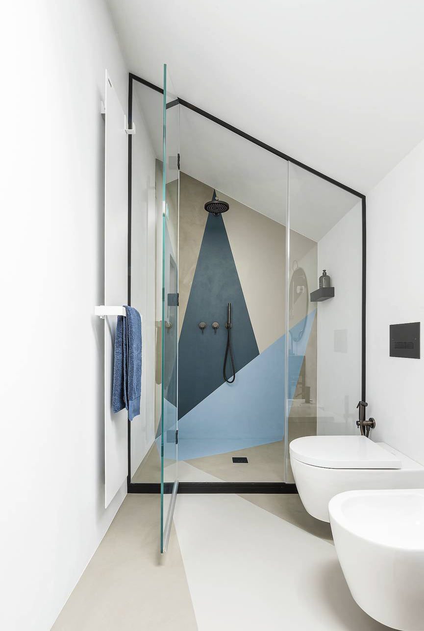 CoverHD di HD Surface, nanoresina poliuretanica coprente in miscela d'acqua, è adatta a più supporti
anche in ambiente umido e scale. In 148 colori, costa 55 euro al mq + Iva, compresa la manodopera. www.hdsurface.it CoverHD di HD Surface, nanoresina poliuretanica coprente in miscela d'acqua, è adatta a più supporti
anche in ambiente umido e scale. In 148 colori, costa 55 euro al mq + Iva, compresa la manodopera. www.hdsurface.it