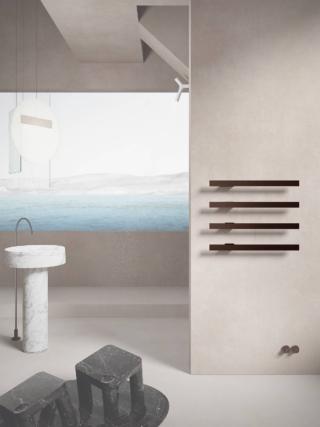 I Ching di Tubes (www.tubesradiatori.com), design Elisa Ossino, è un modulo scaldasalviette  in acciaio inox, disponibile in versione idraulica ed elettrica, per creare composizioni a parete.  Misura L 53/63/78/135 cm. Nella foto è in finitura stagno spazzolato opaco, da L 53 cm. I Ching di Tubes (www.tubesradiatori.com), design Elisa Ossino, è un modulo scaldasalviette  in acciaio inox, disponibile in versione idraulica ed elettrica, per creare composizioni a parete.  Misura L 53/63/78/135 cm. Nella foto è in finitura stagno spazzolato opaco, da L 53 cm.