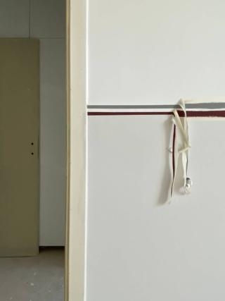 realizzazione righina a finitura boiserie con scotch realizzazione righina a finitura boiserie con scotch