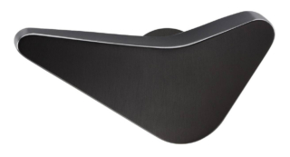 Adatta a porte scorrevoli su pannello esterno anche con ante di dimensioni importanti la maniglia Boomerang di Frascio è disegnata da Maurizio Duranti, una maniglia che ruotando può essere fissata alla porta come si preferisce e per aprire basta tirare o spingere con il palmo della mano o con il gomito e si aziona il meccanismo. Disponibile in acciaio satinato, antracite PVD o nero misura 14,3x6,5 cm ed il prezzo è a partire da 182 euro www.frascio.it Adatta a porte scorrevoli su pannello esterno anche con ante di dimensioni importanti la maniglia Boomerang di Frascio è disegnata da Maurizio Duranti, una maniglia che ruotando può essere fissata alla porta come si preferisce e per aprire basta tirare o spingere con il palmo della mano o con il gomito e si aziona il meccanismo. Disponibile in acciaio satinato, antracite PVD o nero misura 14,3x6,5 cm ed il prezzo è a partire da 182 euro www.frascio.it