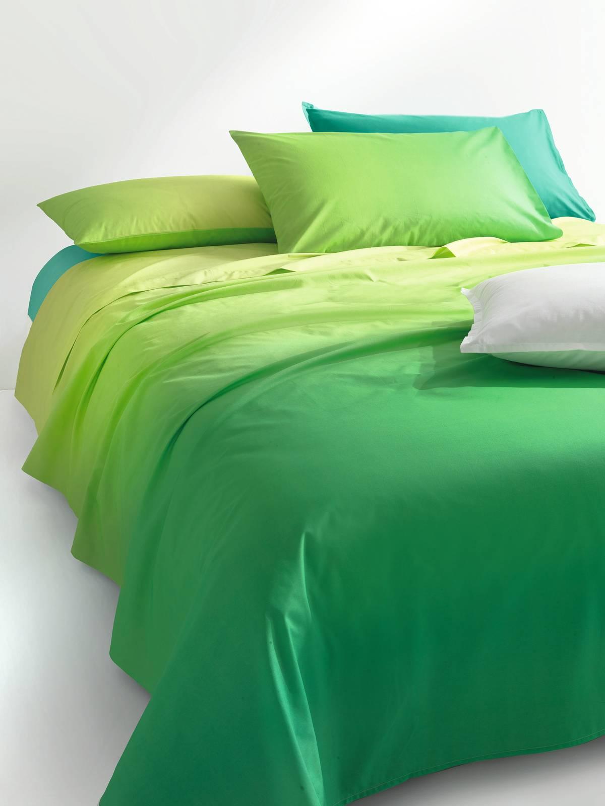 200 fili Cotone bianco disponibile in 4 colori Doppio Lenzuolo con angoli in policotone in tinta unita The Bed Linen Store facile da pulire 