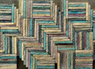 Questo prodotto è il risultato di un concept totalmente innovativo nell'applicazione del colore alla terracotta. Si ottiene dall'unione di argille di altissima qualità e ossidi naturali attraverso un particolare ciclo produttivo. L’uso di una gamma di tinte attuali e la cottura a basse temperature restituiscono un prodotto totalmente ecologico dal design contemporaneo. In tonalità tenui che lasciano intravedere la particolare struttura dell’argilla usata per il supporto.
La Linea Terre Ossidate di Cotto Etrusco (www.cotto estrusco.it) si compone di manufatti in diversi formati, come tozzetti quadrati, esagoni, rombi, losanghe, rettangoli, anche da comporre fra loro e disponibili in un vasta gamma di combinazioni cromatiche. Prezzo su preventivo. Questo prodotto è il risultato di un concept totalmente innovativo nell'applicazione del colore alla terracotta. Si ottiene dall'unione di argille di altissima qualità e ossidi naturali attraverso un particolare ciclo produttivo. L’uso di una gamma di tinte attuali e la cottura a basse temperature restituiscono un prodotto totalmente ecologico dal design contemporaneo. In tonalità tenui che lasciano intravedere la particolare struttura dell’argilla usata per il supporto.
La Linea Terre Ossidate di Cotto Etrusco (www.cotto estrusco.it) si compone di manufatti in diversi formati, come tozzetti quadrati, esagoni, rombi, losanghe, rettangoli, anche da comporre fra loro e disponibili in un vasta gamma di combinazioni cromatiche. Prezzo su preventivo.