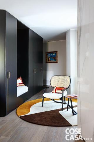 armadio con nicchia e seduta armadio con nicchia e seduta