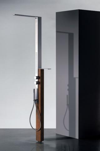 La colonna doccia outdoor Art Milanoslim Outdoor di Fantini è realizzata in acciaio inossidabile spazzolato e legno molto resistente in ambiente esterno. Costituita da 3 strisce combinate tra loro o inserite l’una nell’altra, misura L 12 x P 12 x H 216 cm. Prezzo 10.100 euro. www.fantini.it La colonna doccia outdoor Art Milanoslim Outdoor di Fantini è realizzata in acciaio inossidabile spazzolato e legno molto resistente in ambiente esterno. Costituita da 3 strisce combinate tra loro o inserite l’una nell’altra, misura L 12 x P 12 x H 216 cm. Prezzo 10.100 euro. www.fantini.it