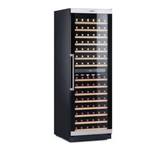 Il cassetto da incasso DrawBar di Dometic capiente 15 litri per 5 bottiglie si può adattare a qualsiasi modulo di cucina da 60 cm. È regolabile su 5 temperature per da 5°C a 17°C. È in classe di efficienza energetica G. Prezzo da rivenditore. www.dometic.com Il cassetto da incasso DrawBar di Dometic capiente 15 litri per 5 bottiglie si può adattare a qualsiasi modulo di cucina da 60 cm. È regolabile su 5 temperature per da 5°C a 17°C. È in classe di efficienza energetica G. Prezzo da rivenditore. www.dometic.com